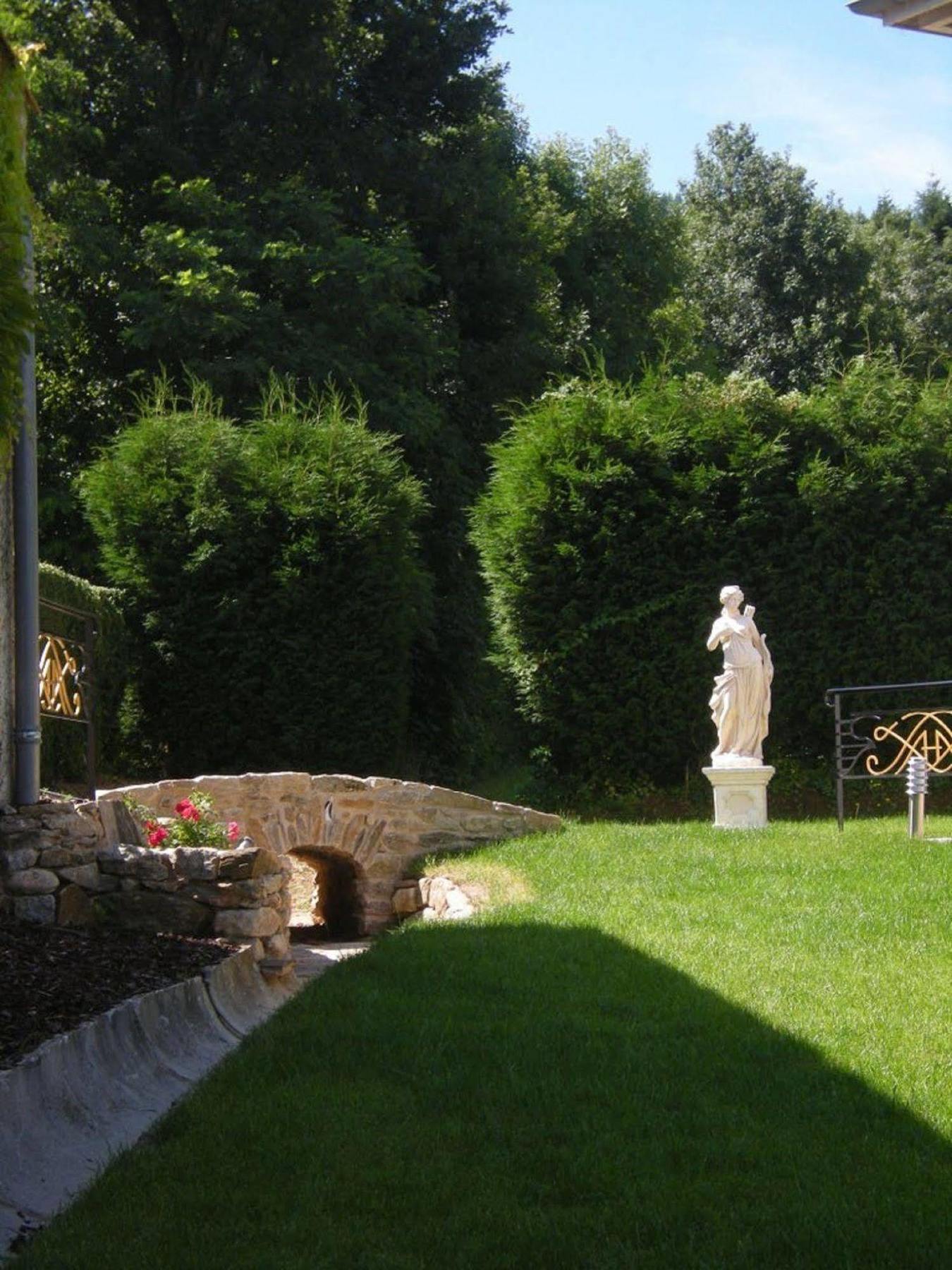 Demeure De Flore Lacabarède Exterior foto